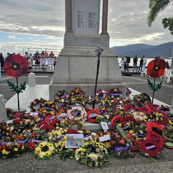 Anzac Day Cairns RSL